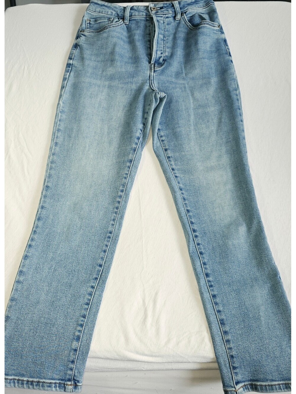 Forever 21 button fly jeans size 29
